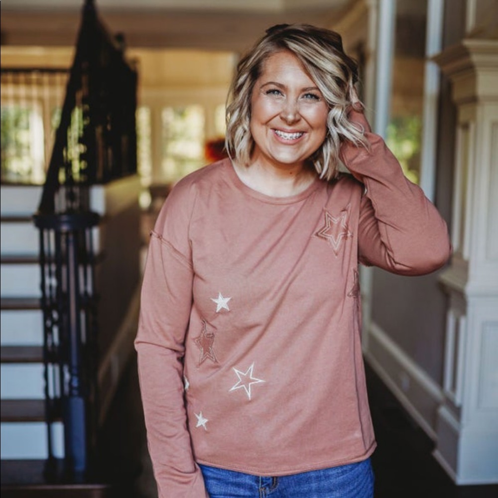 BNWT Hem & Thread Rose Long Sleeve T-shirt with Embroidered Stars
